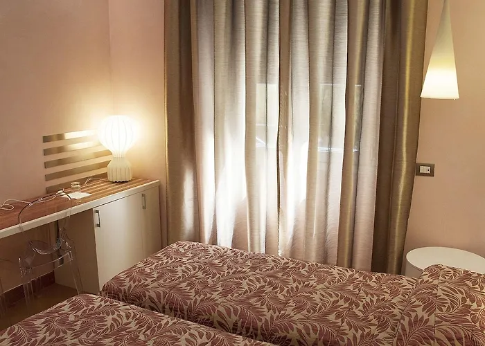 Hotel Aurora 3*