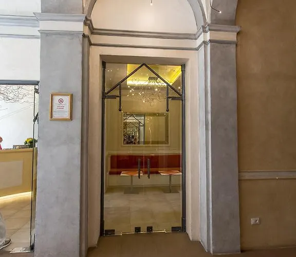 Aurora 3* Florence