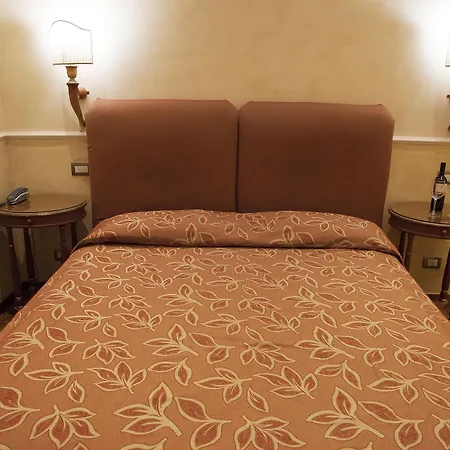 ホテル Aurora フィレンツェ