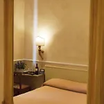 Aurora ホテル 3*
