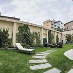 Aurora 3*